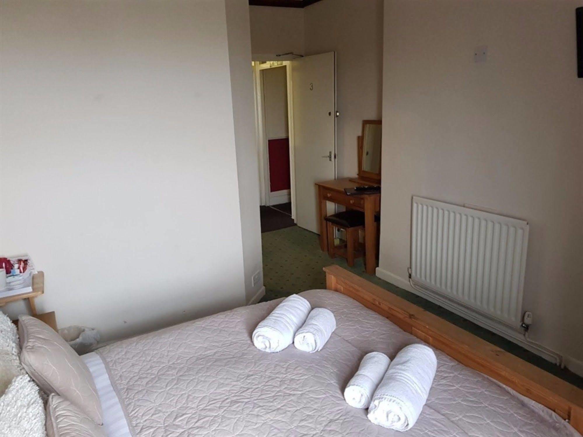 The Waterford Arms Hotel Hartley Buitenkant foto